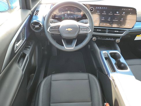 New 2026 Chevrolet Equinox EV LT image 9