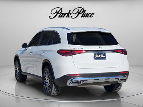 Certified 2025 Mercedes-Benz GLC 300 300 image 3