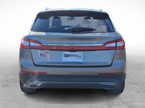 Used 2016 Lincoln MKX Premiere image 4