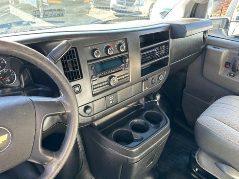 Used 2016 Chevrolet Express 3500 image 36