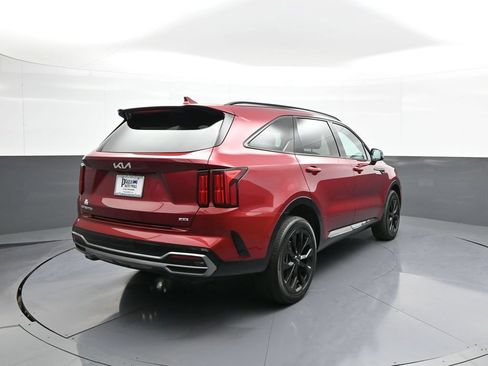 Used 2023 Kia Sorento SX AWD/4WD image 6