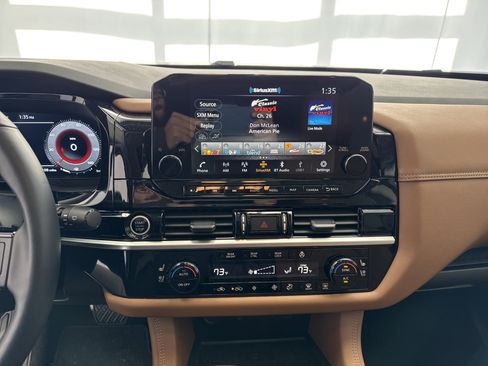 Used 2024 Nissan Pathfinder Platinum w/ Cargo Package image 11