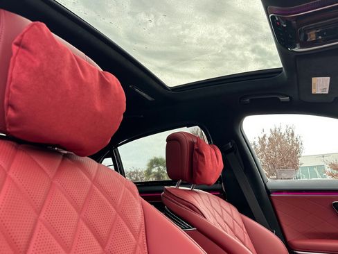 New 2026 Mercedes-Benz S 580 4MATIC Sedan image 16