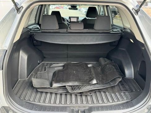 Certified 2022 Toyota RAV4 LE AWD/4WD image 35