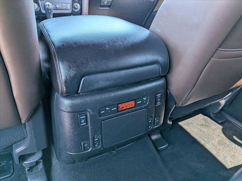 Used 2020 Nissan Armada Platinum w/ Platinum Reserve Package RWD image 27