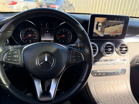 Used 2018 Mercedes-Benz GLC 300 GLC 300 SUV image 12