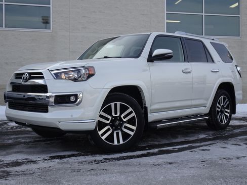 Used 2021 Toyota 4Runner Limited image 1