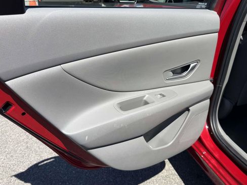 Certified 2023 Hyundai Elantra SEL w/ Convenience Package FWD image 12