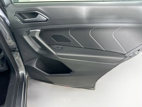 Used 2024 Volkswagen Tiguan Wolfsburg Edition image 29