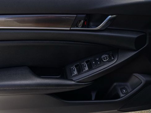 Used 2022 Honda Accord Sport image 23