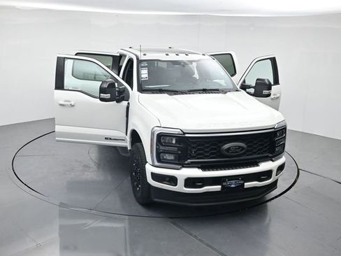 New 2026 Ford F250 Lariat w/ Black Appearance Package AWD/4WD image 47