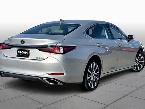 Used 2019 Lexus ES 350 image 10