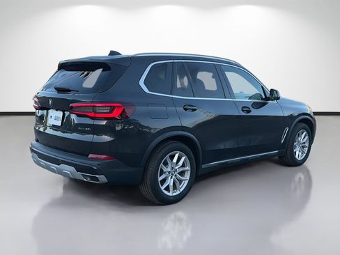 Used 2021 BMW X5 xDrive40i w/ Convenience Package AWD/4WD image 3