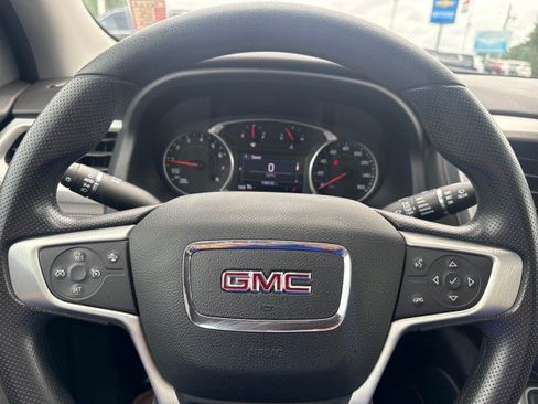 Used 2022 GMC Acadia SLE w/ Driver Convenience Package FWD image 27