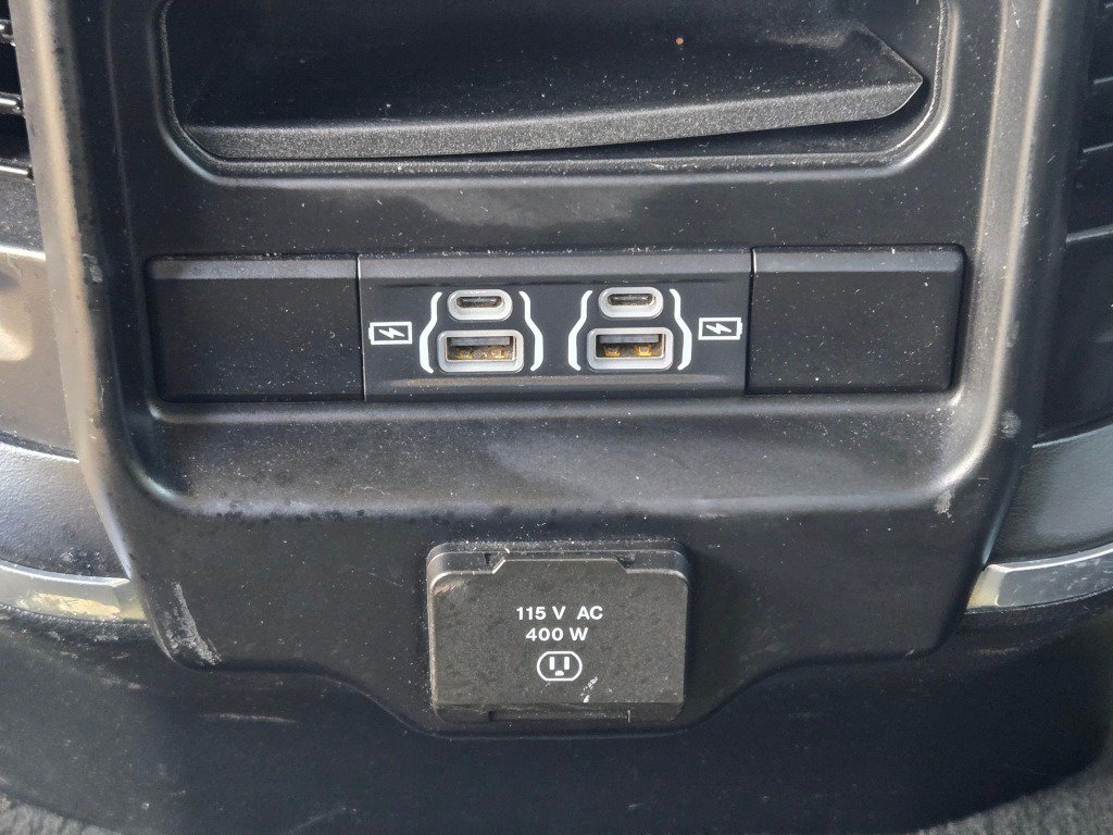 Used 2024 RAM 1500 Laramie AWD/4WD image 18