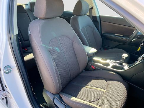 Used 2020 Kia Optima LX image 25