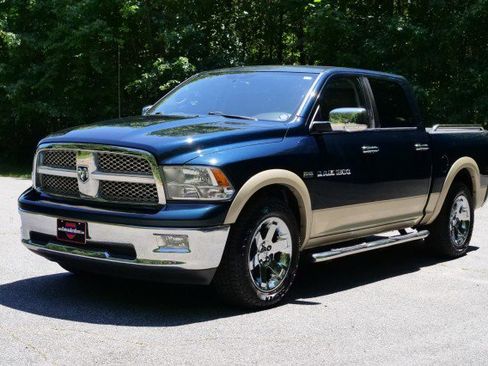 Used 2011 RAM 1500 Laramie AWD/4WD image 6