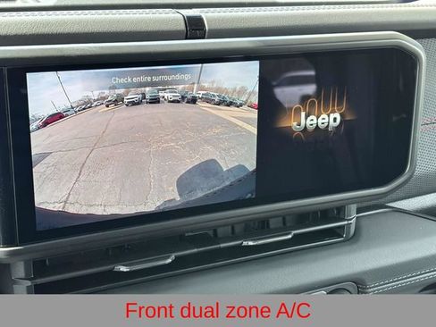 New 2026 Jeep Wrangler Unlimited Rubicon w/ Xtreme 35 Tire Package AWD/4WD image 22
