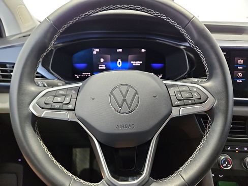 Used 2022 Volkswagen Taos SE FWD image 21