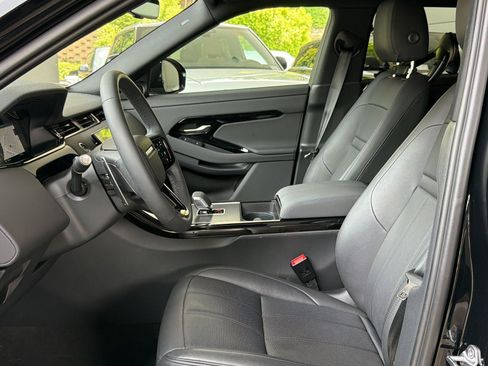 Used 2026 Land Rover Range Rover Evoque S AWD/4WD image 5
