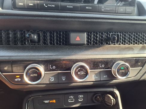 Used 2025 Honda CR-V Sport image 8