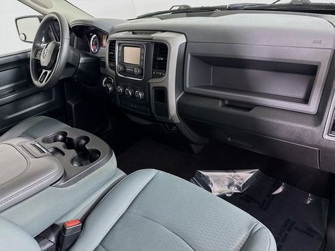 Used 2018 RAM 1500 Express w/ Express Value Package AWD/4WD image 30