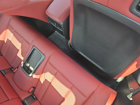 Used 2025 BMW M240i Coupe RWD image 11