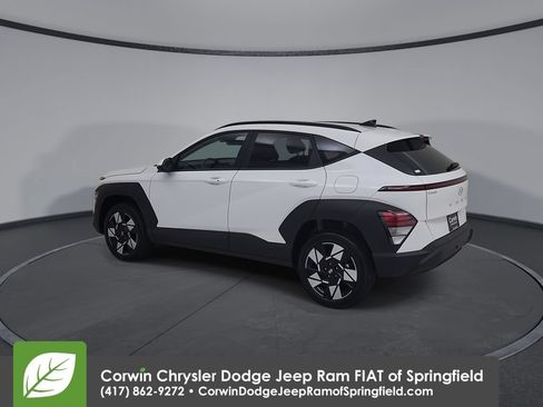 Used 2025 Hyundai Kona SEL AWD/4WD image 10