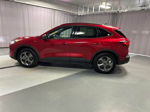 Used 2025 Ford Escape ST-Line AWD/4WD image 4