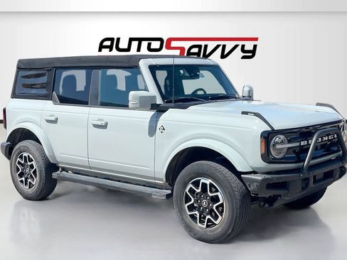 Used 2021 Ford Bronco Outer Banks AWD/4WD image 1