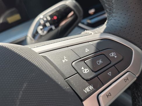 New 2026 Volkswagen Tiguan SE R-Line AWD/4WD image 18