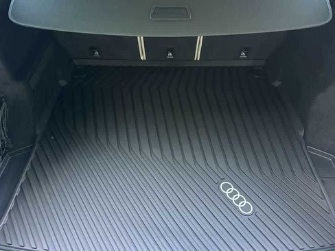 Used 2025 Audi Q5 Premium w/ Convenience Package AWD/4WD image 15