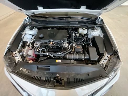 Used 2022 Toyota Camry SE image 26