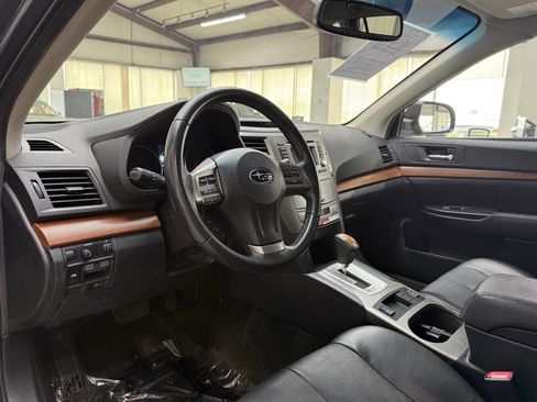 Used 2014 Subaru Outback 2.5i Limited AWD/4WD image 20