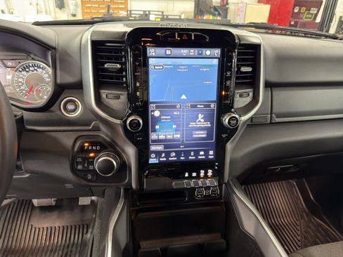 Used 2023 RAM 1500 Big Horn AWD/4WD image 7
