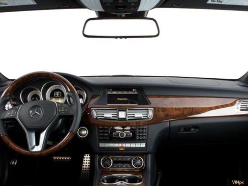 Used 2013 Mercedes-Benz CLS 550 image 4