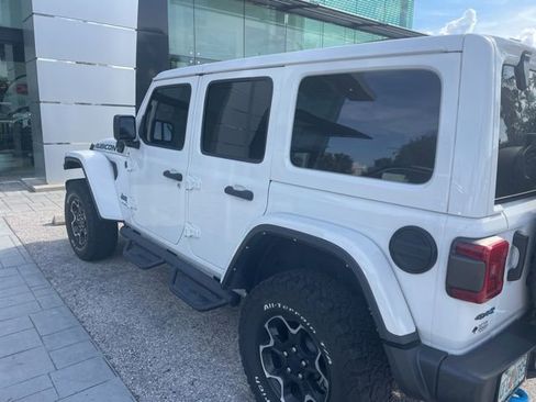 Used 2021 Jeep Wrangler Unlimited Rubicon 4xe AWD/4WD image 4