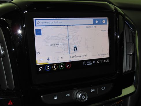 Used 2023 Chevrolet Traverse Premier AWD/4WD image 5