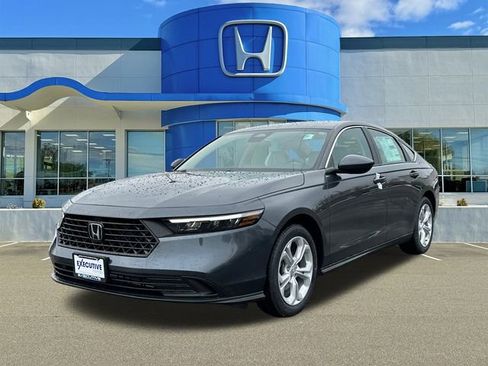 New 2026 Honda Accord LX image 5