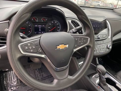 Used 2023 Chevrolet Malibu LT image 12