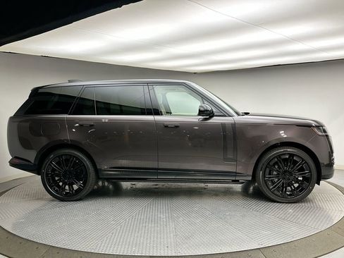 New 2026 Land Rover Range Rover Long Wheelbase SE AWD/4WD image 12