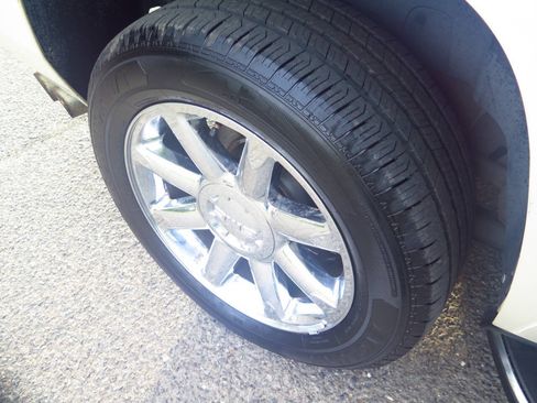Used 2009 GMC Yukon Denali AWD/4WD image 22