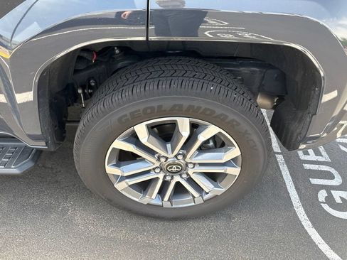Used 2026 Toyota 4Runner Limited AWD/4WD image 11