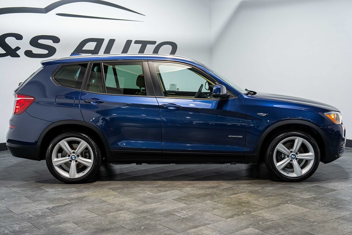 Used 2017 BMW X3 xDrive28i AWD/4WD image 8
