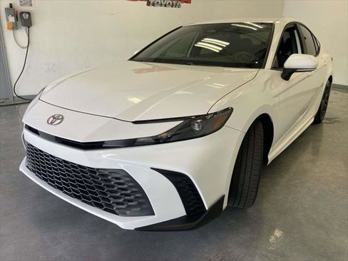 Certified 2026 Toyota Camry SE image 7