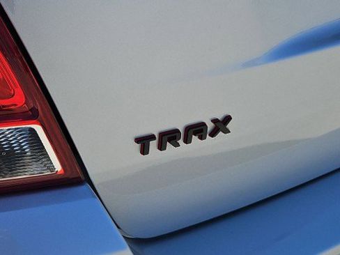 Used 2022 Chevrolet Trax LT w/ Redline Edition FWD image 30