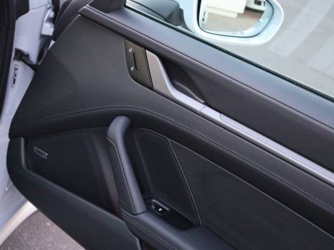 Used 2025 Porsche 911 Carrera image 42