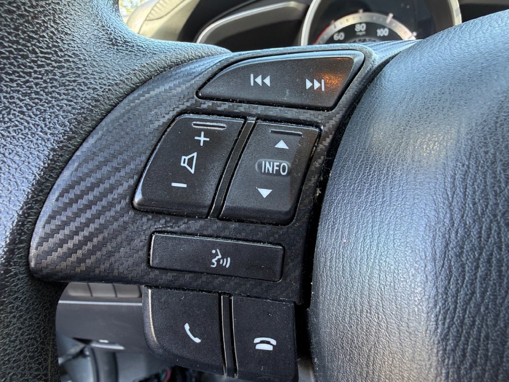 Used 2015 MAZDA MAZDA3 i Sport FWD image 12