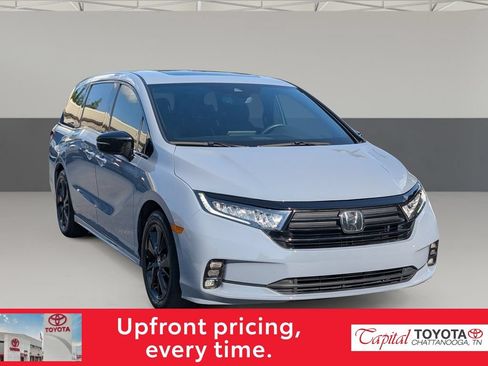 Used 2024 Honda Odyssey Sport image 1