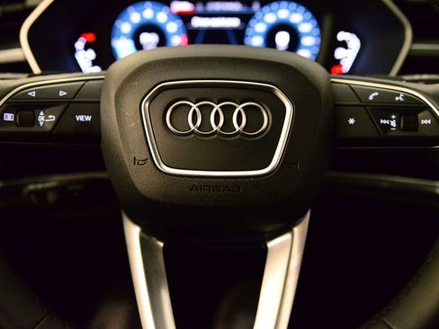 Used 2025 Audi Q3 2.0T Premium Plus w/ Premium Plus Package image 33